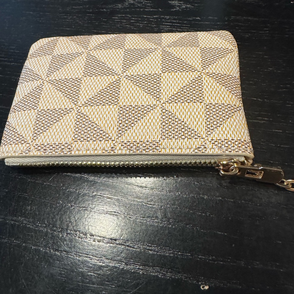 Geometric Patterned Wallet with Keychain and charm. - Picture 2 of 4